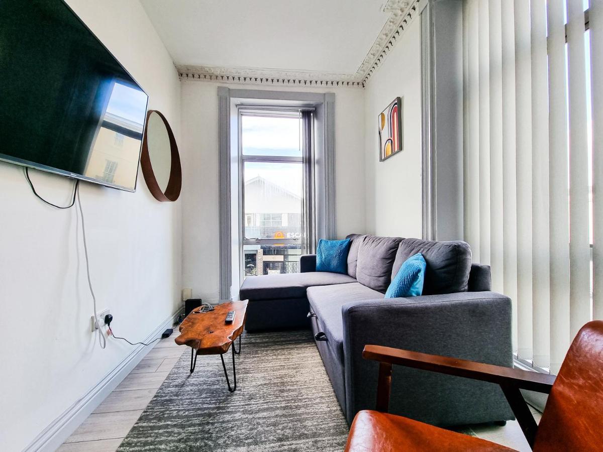 Newly Refurbished Flat In Central Cheltenham With Parking Exteriör bild