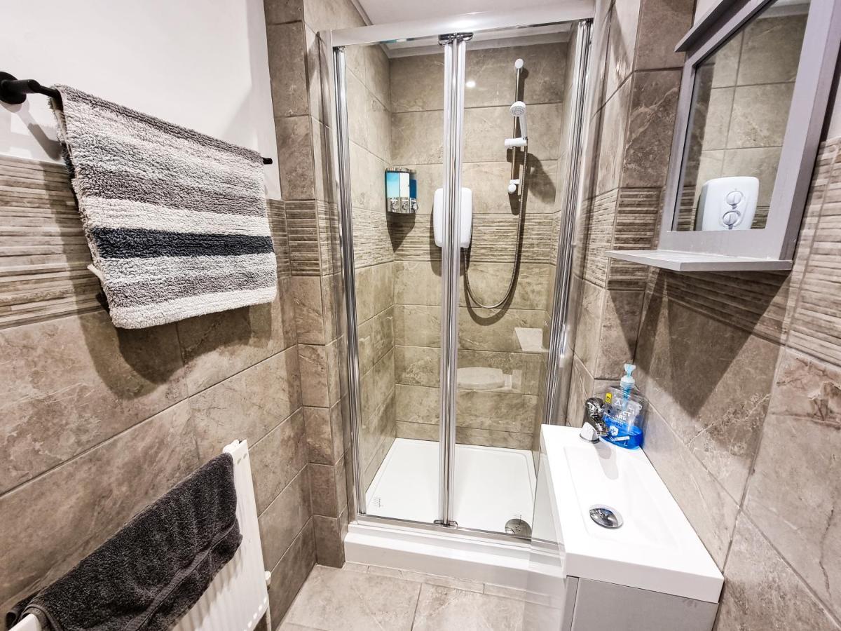 Newly Refurbished Flat In Central Cheltenham With Parking Exteriör bild
