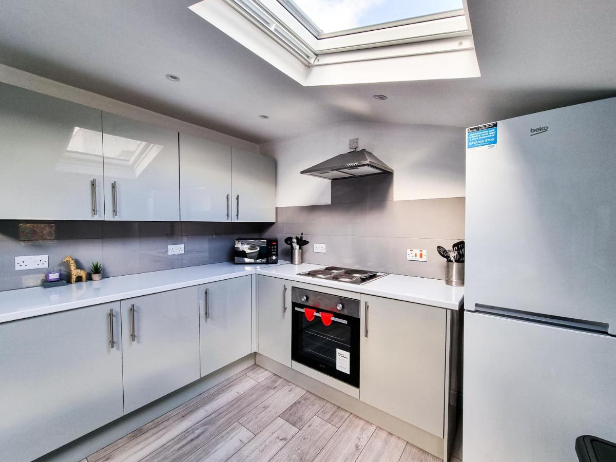 Newly Refurbished Flat In Central Cheltenham With Parking Exteriör bild